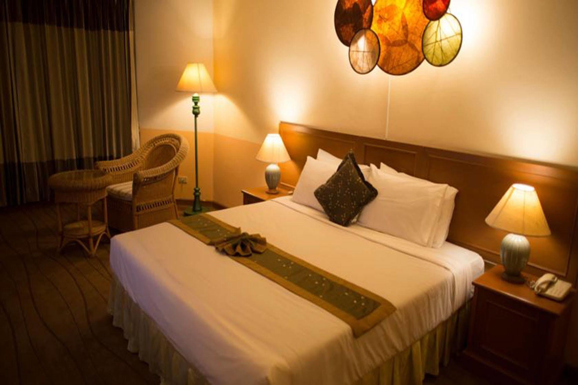 Hotel Gateway Phayao